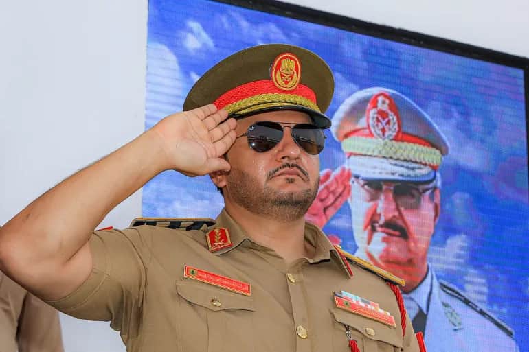 صورة حفتر يعين نجله صدام نائبا له