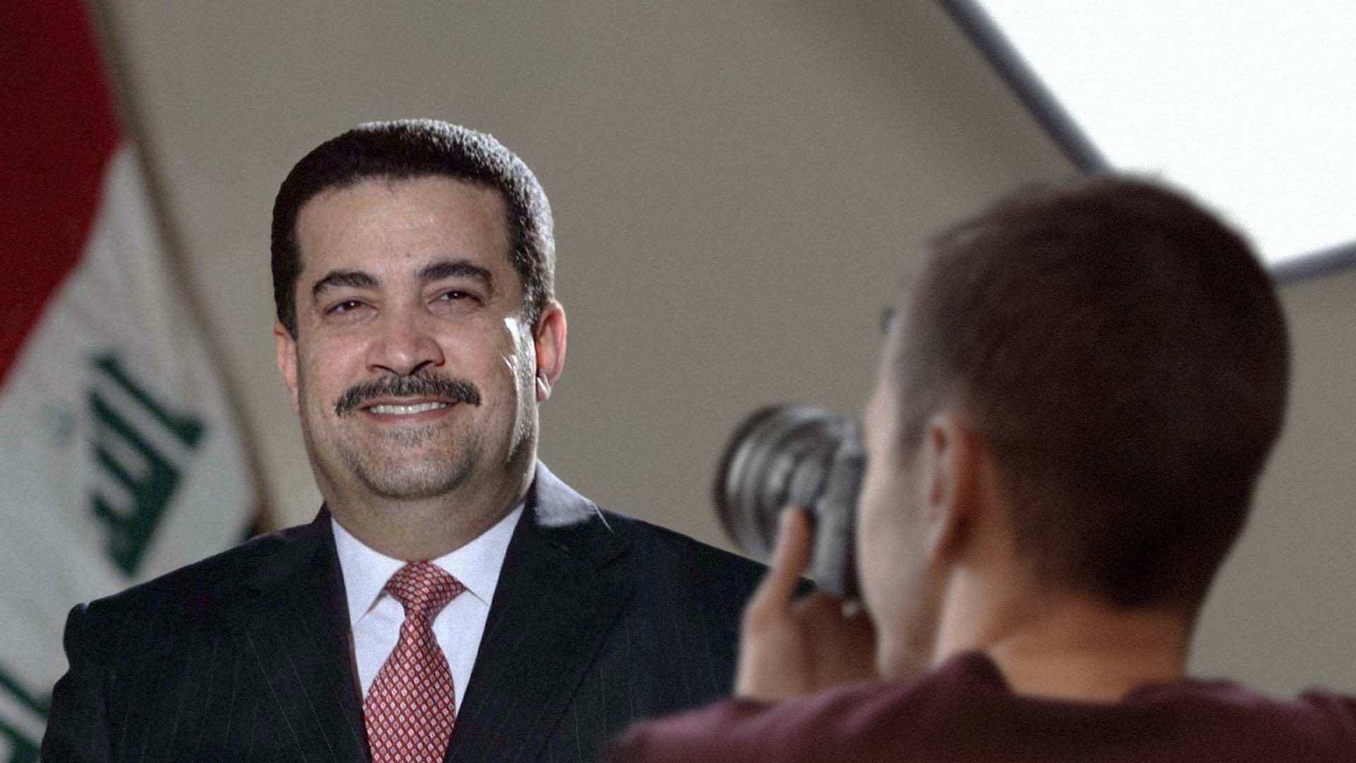 صورة تقرير: السوداني يأخذ صورة في كل مرة يصادر فيها أموالاً مهربة أو مواد تموينية أو يذهب إلى الحمّام دون مساعدة