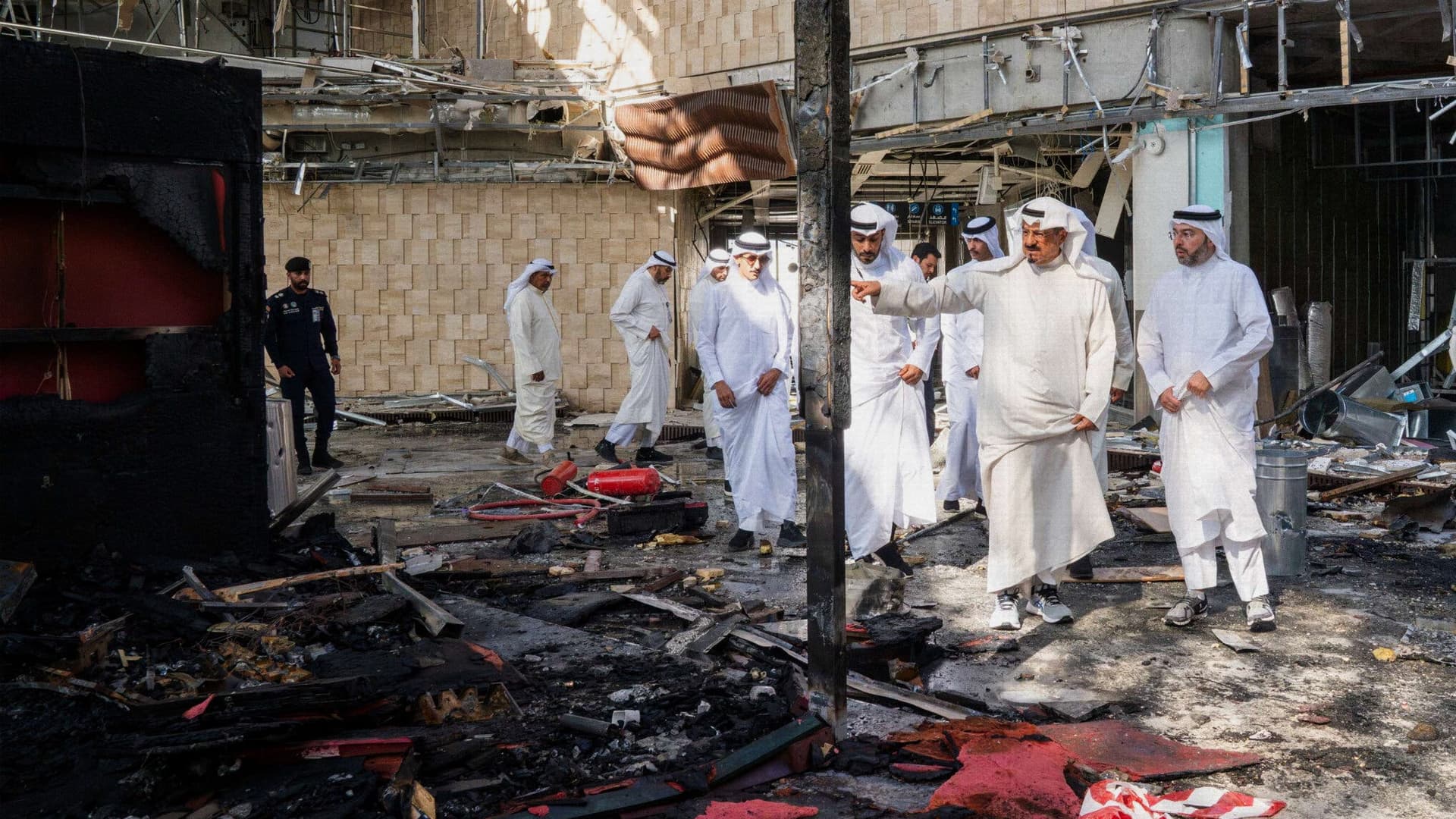  صورة إيران تؤكد أنها لن تقبل بأي هدنة لا تضمن حرية قصفها للكويت