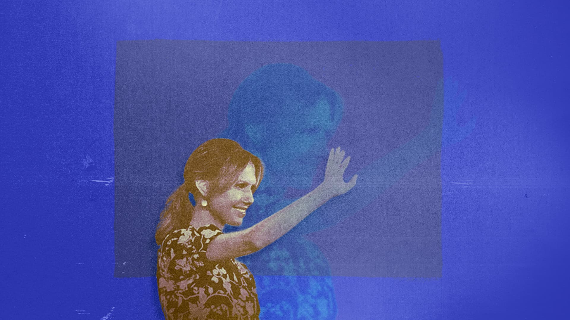 رحلتي من باحثة عن مصادر دخل إلى مُصادرة دخل.. ماذا تعرف عن أسماء الأسد؟