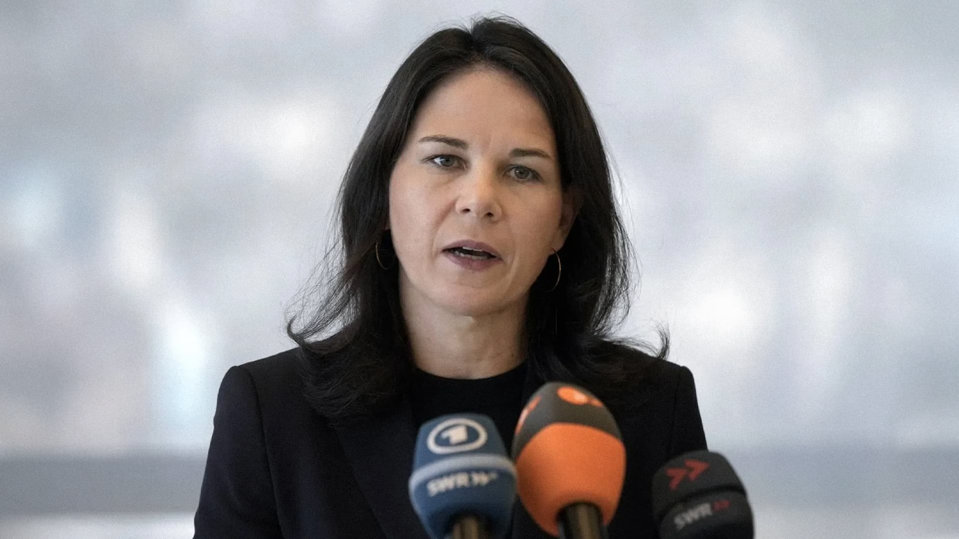 صورة الخارجية الألمانية تحذر مواطنيها من السفر إلى سوريا التي باتت آمنة ومستعدة لعودة اللاجئين الأوغاد